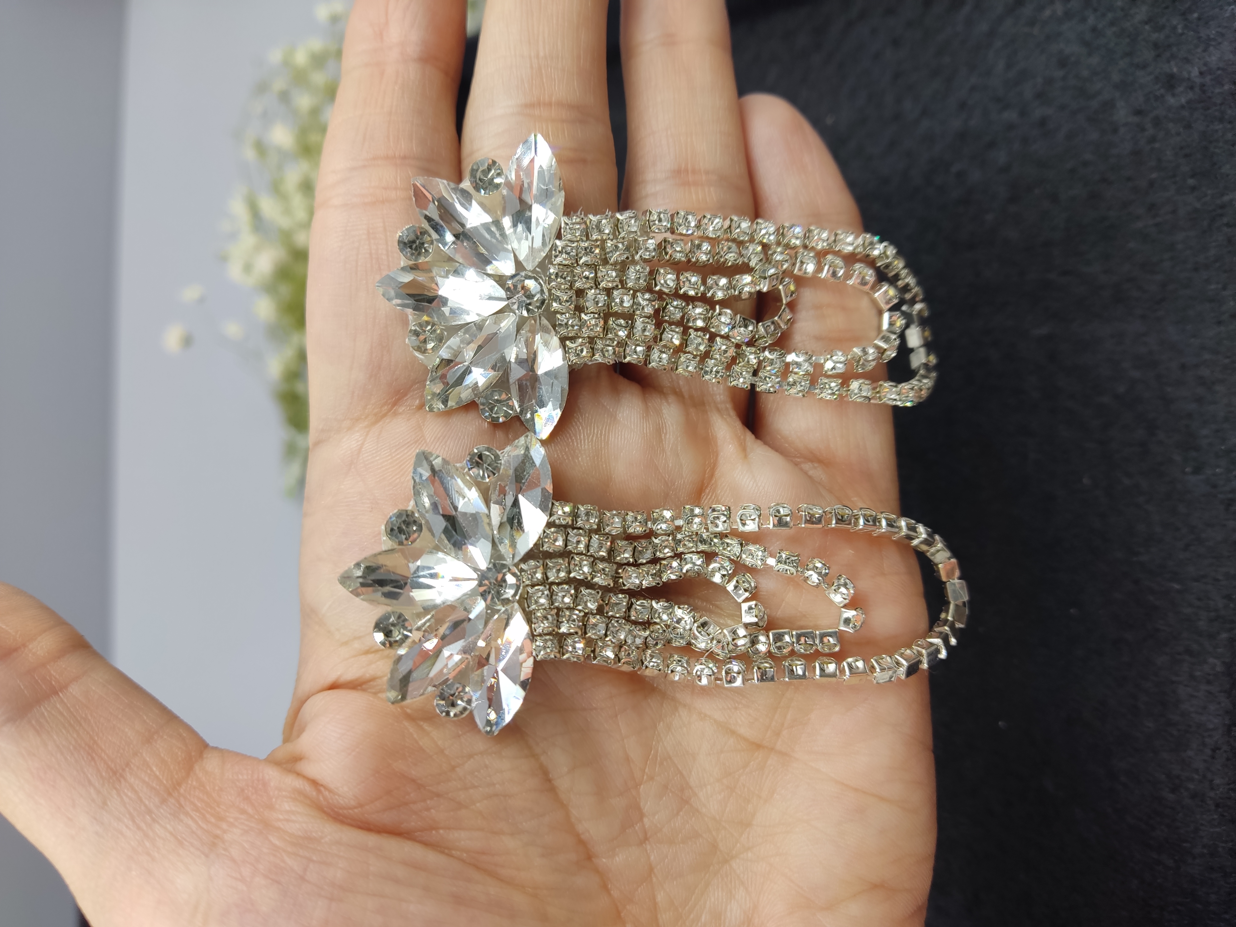 گوشواره نگینی میخی